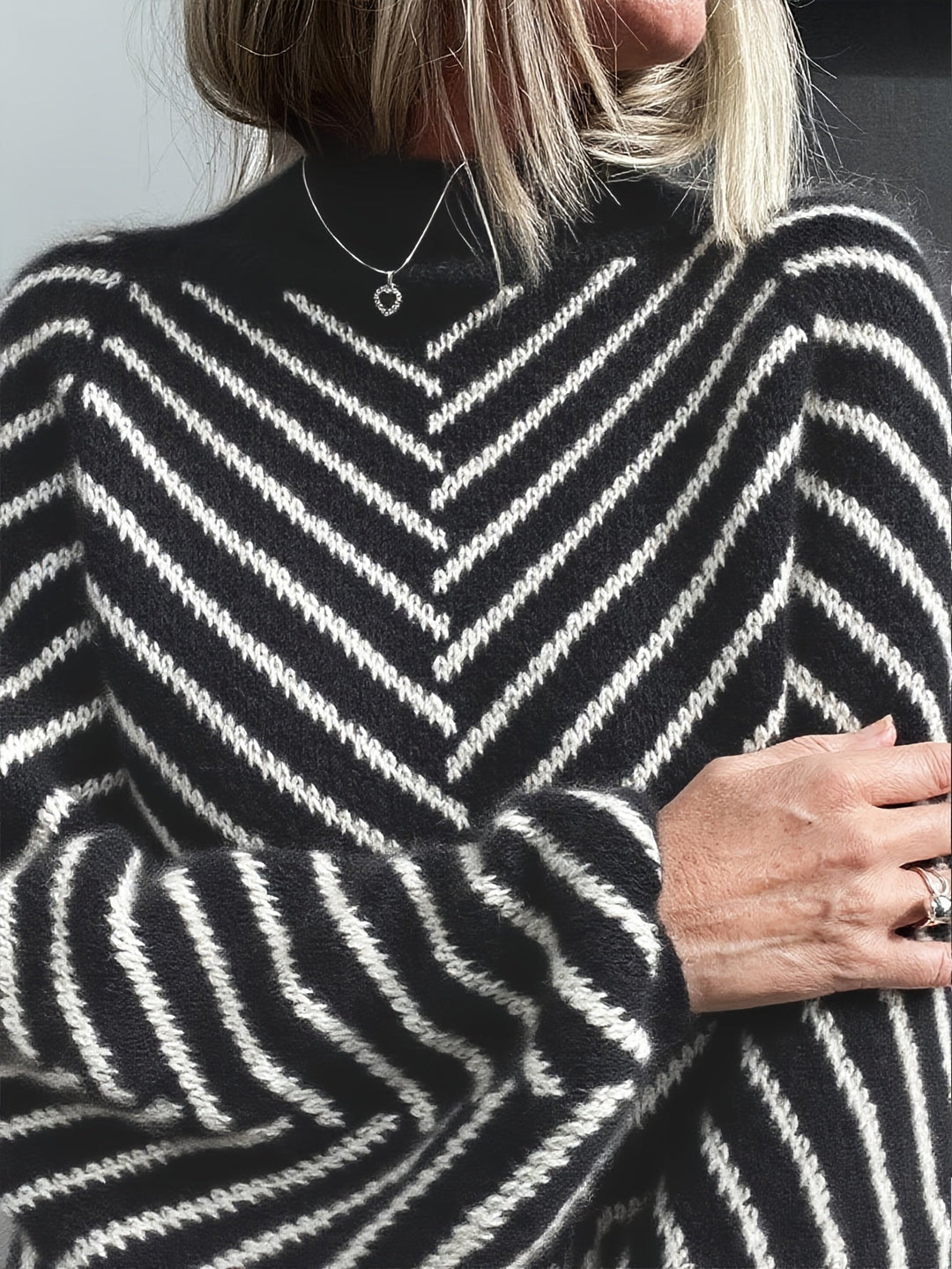 Klarysa – Sweter z Długim Rękawem z Dzianiny o Swobodnym Kroju