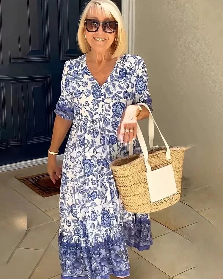 Perla – Sukienka w Stylu Bohemy z Dekoltem w Szpic