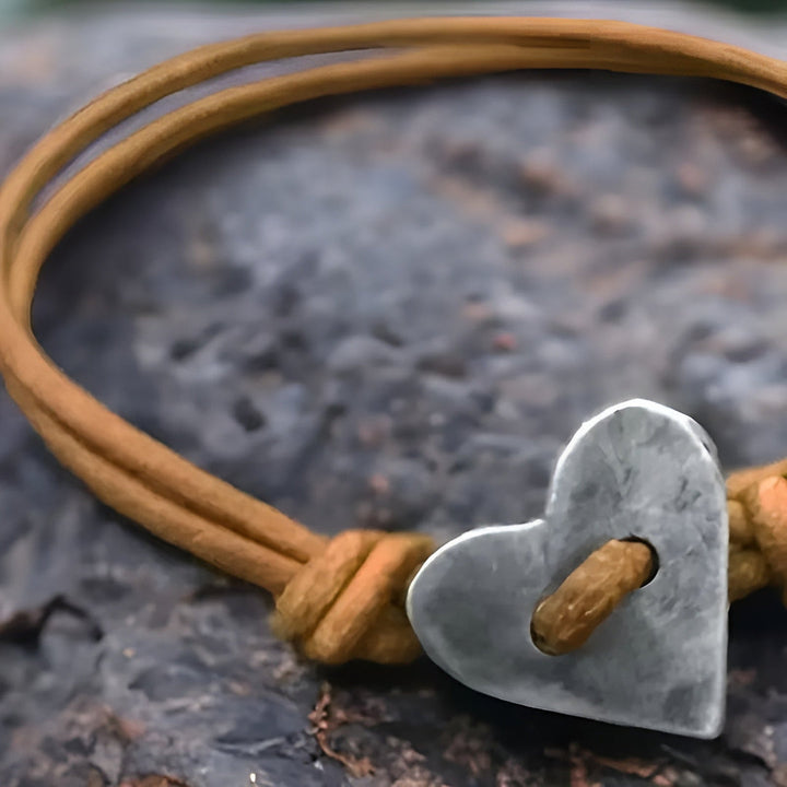 Lovenna – Ręcznie Robiona Bransoletka z Symbolem Serca
