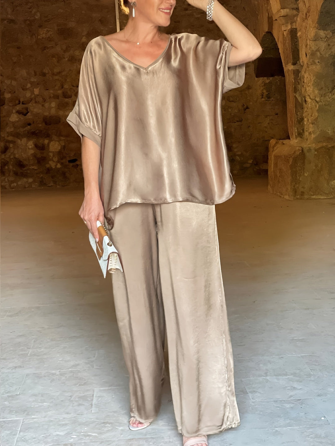 Ashlee - Elegancki Dwuczęściowy Zestaw Z Krótkim Rękawem