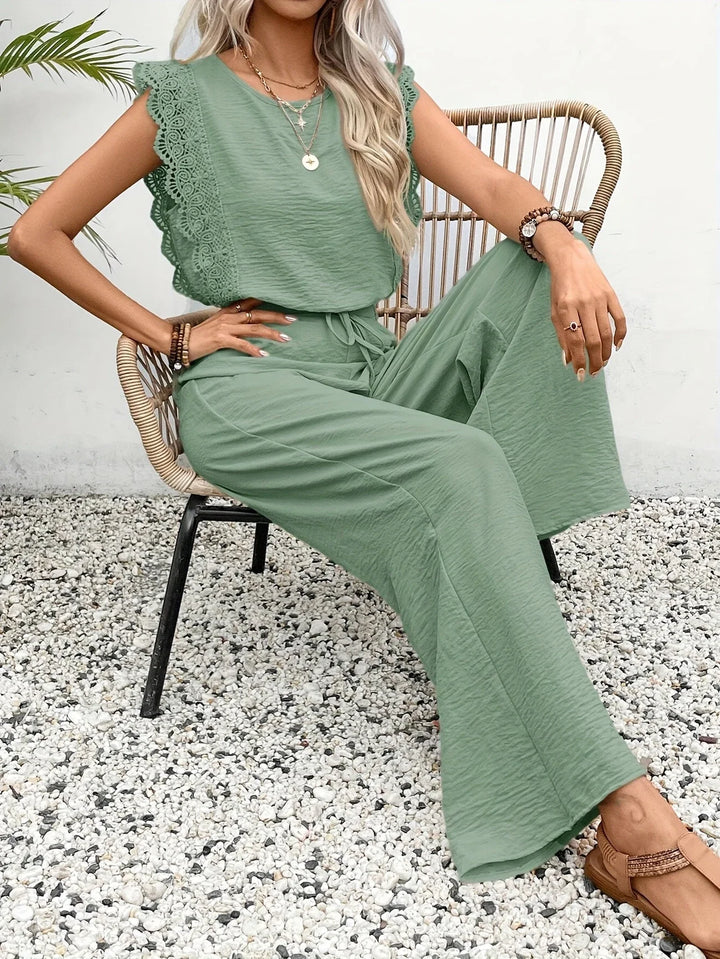 Ziva – Elegancka Bluzka z Koronką i Spodnie z Szerokimi Nogawkami