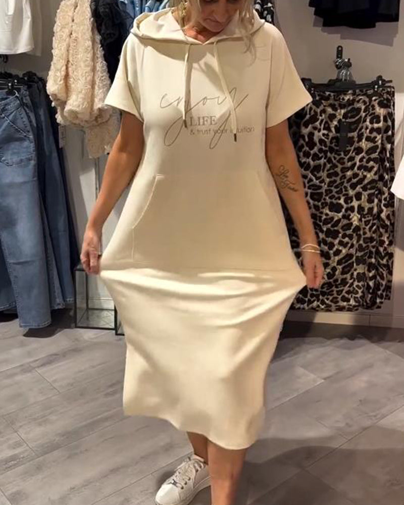 Nadia – Elegancka Sukienka z Kapturem