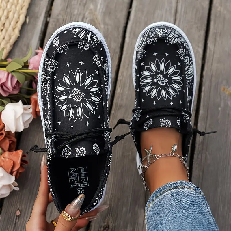 Isavella – Letnie Buty Na Co Dzień z Kwiatowym Wzorem