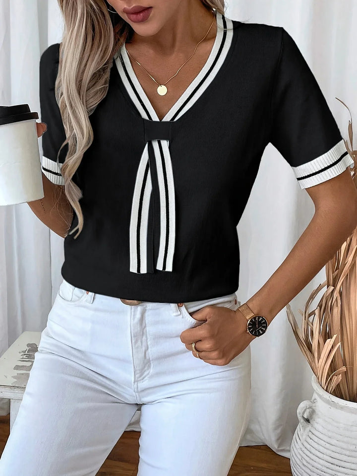 Brunella – Elegancki Sweter z Dekoltem W Serek