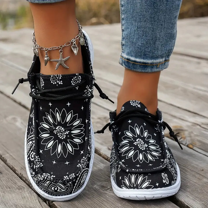 Isavella – Letnie Buty Na Co Dzień z Kwiatowym Wzorem