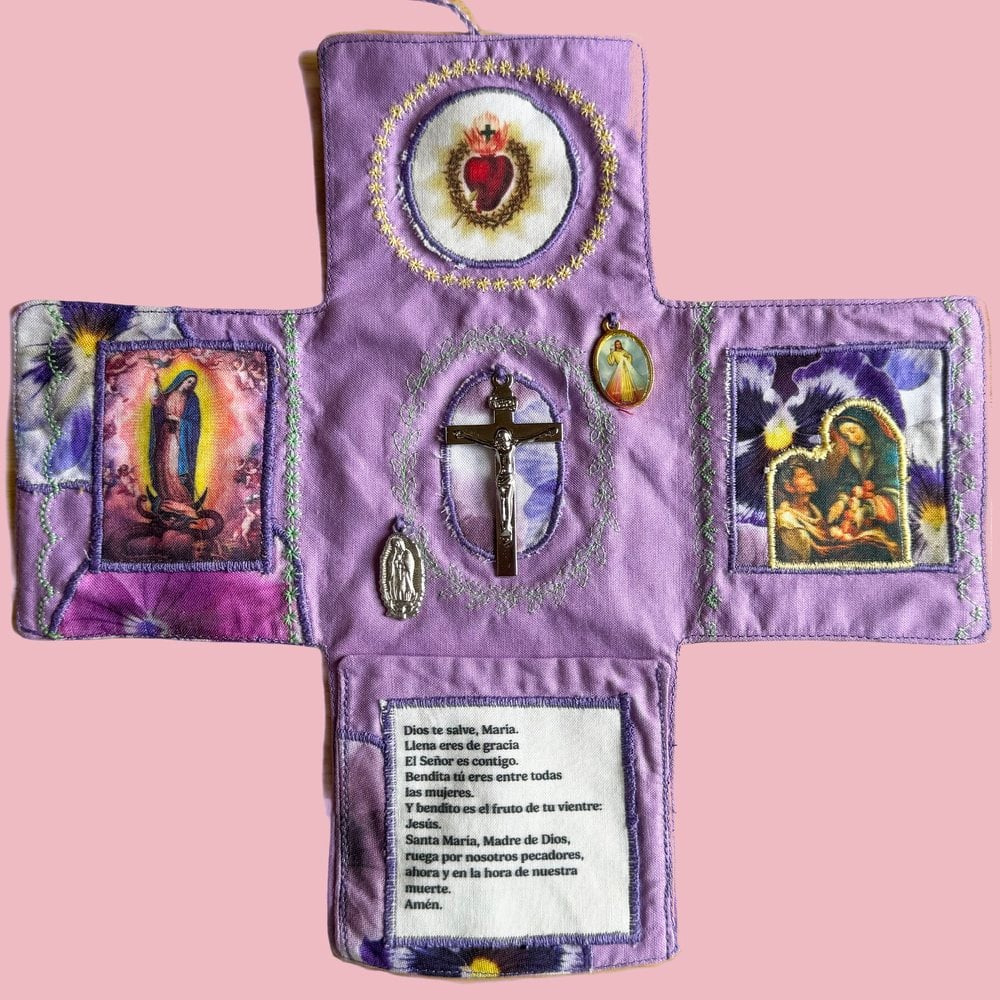 SacredFold – Ręcznie Wykonana Kieszonkowa Modlitewnik