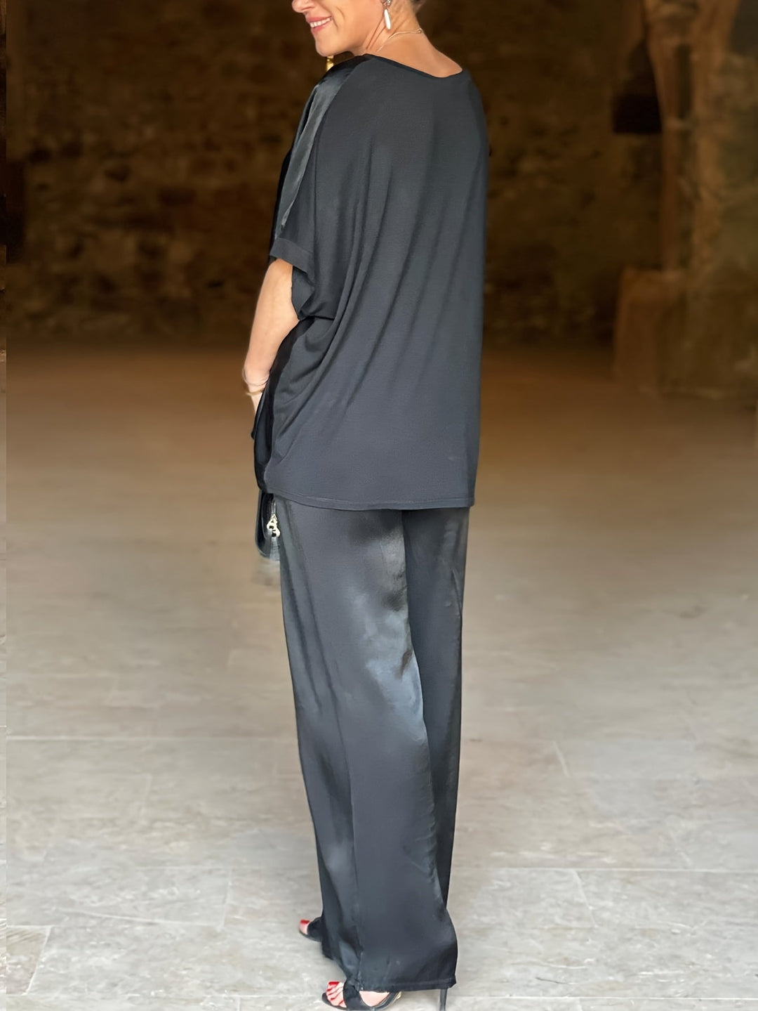 Ashlee - Elegancki Dwuczęściowy Zestaw Z Krótkim Rękawem