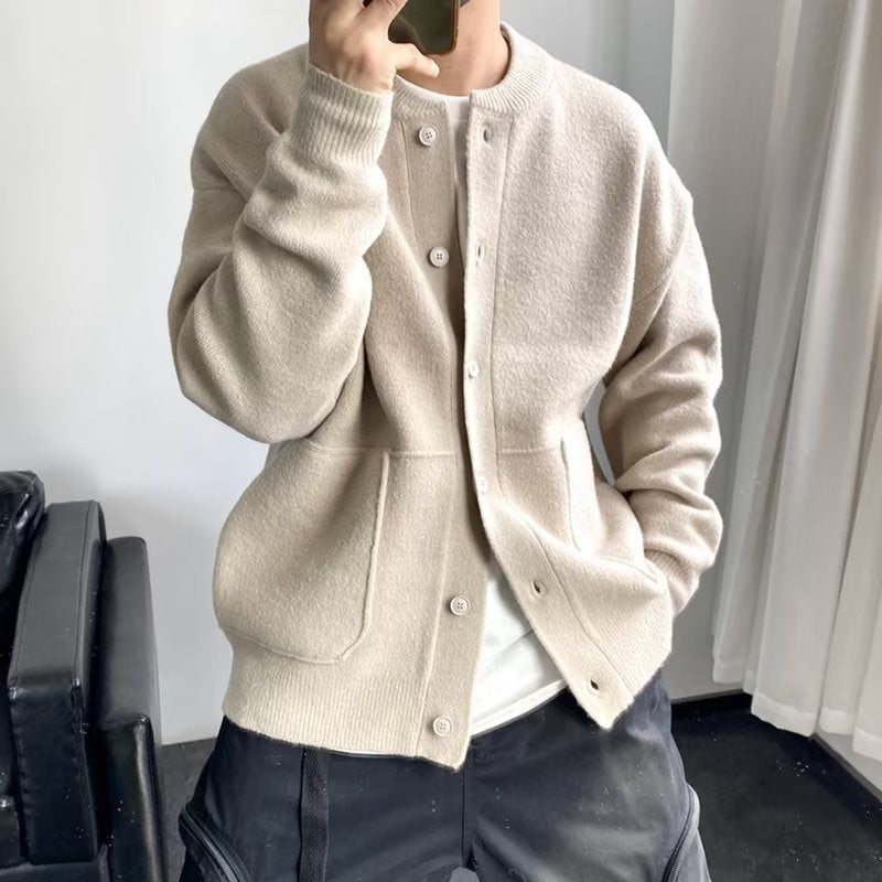 Ewald – Elegancki Sweter Zapinany Na Guziki
