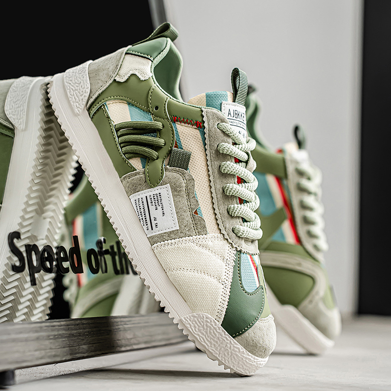 Edwardo - Odłamek Retro Sneakersom