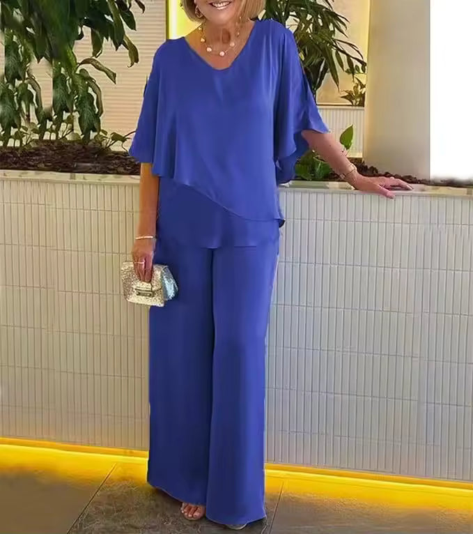 Lurena – Dwuczęściowy Zestaw o Eleganckim Charakterze