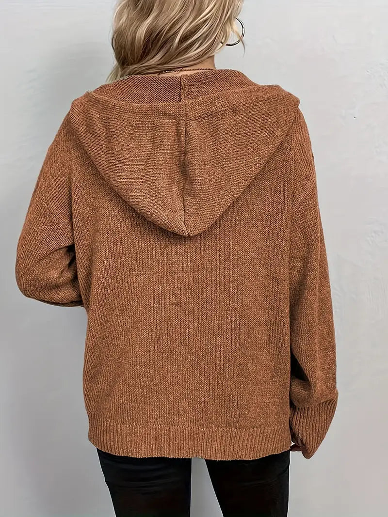 Suthida – Elegancki Sweter z Długim Rękawem Kapturem i Guzikami