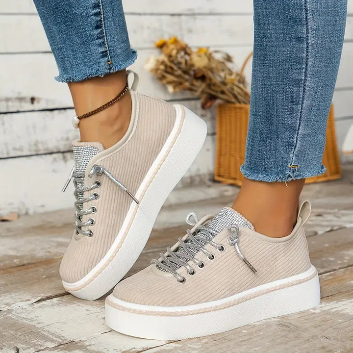 Isidora - Oddychające Sneakersy Koronką