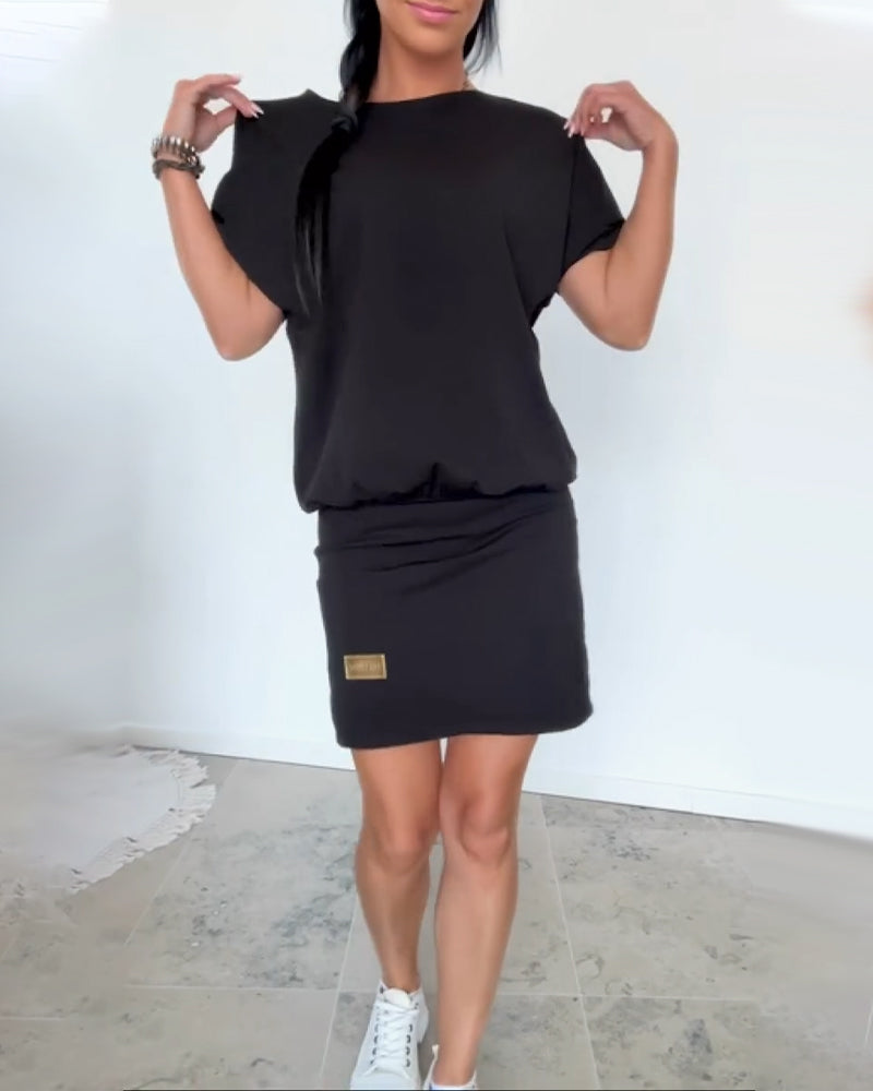 Ulrika - Mini Sukienka z Krótkim Rękawem