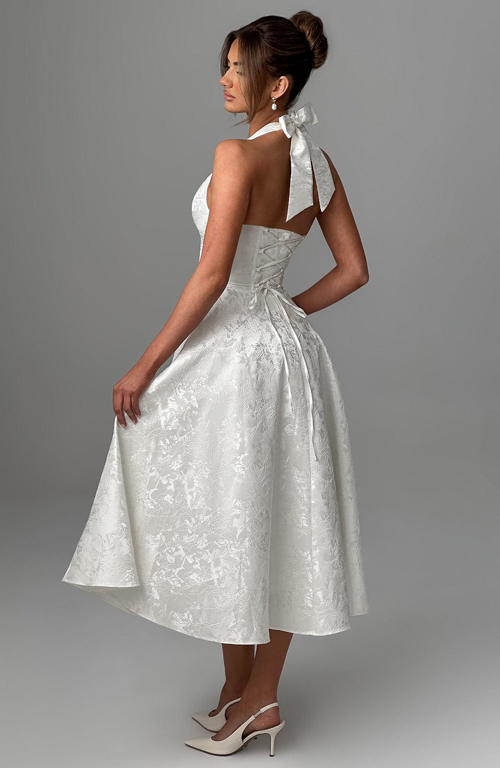 Myra – Modna Sukienka Midi Z Dekoltem Halter