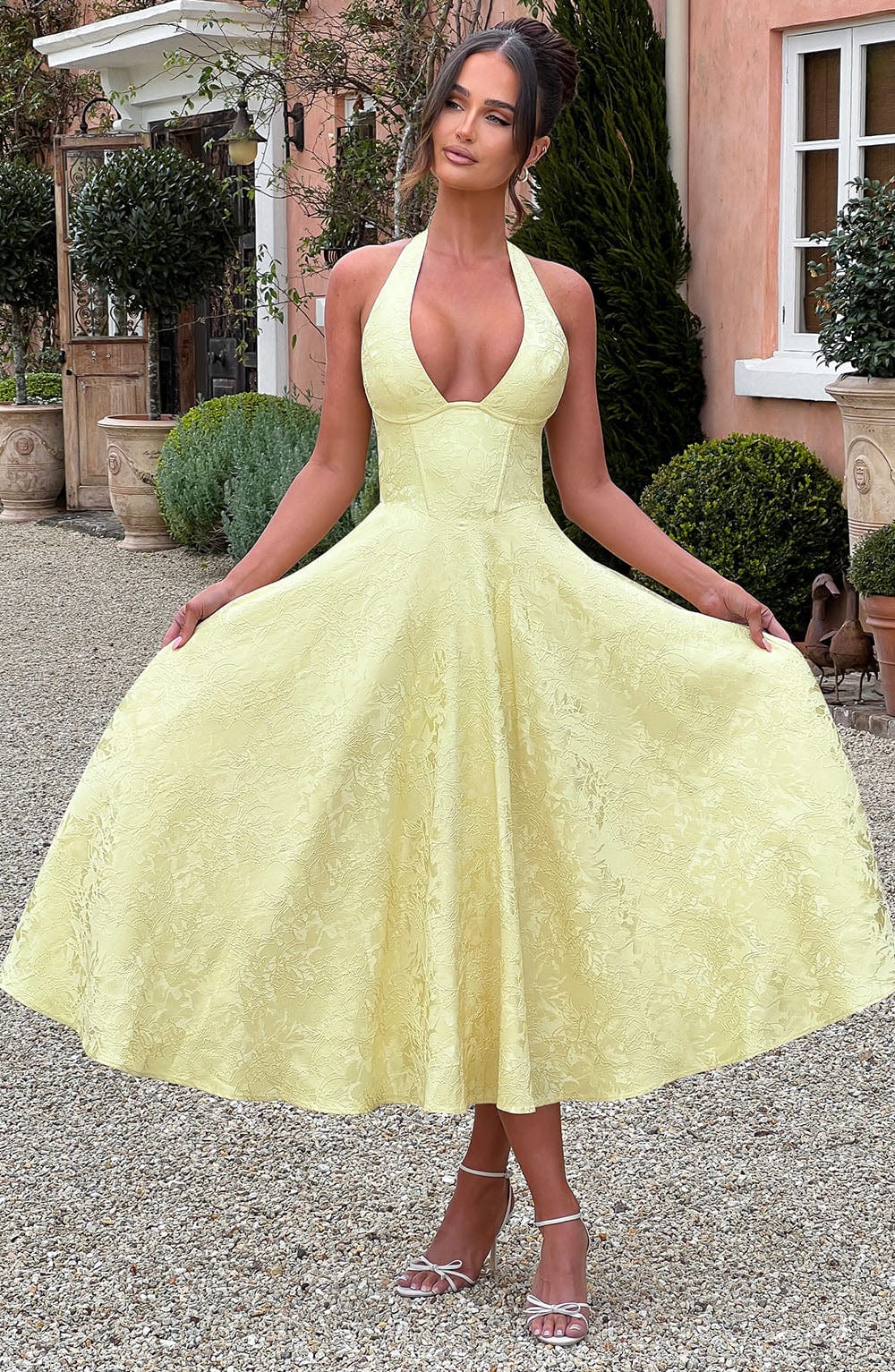 Myra – Modna Sukienka Midi Z Dekoltem Halter