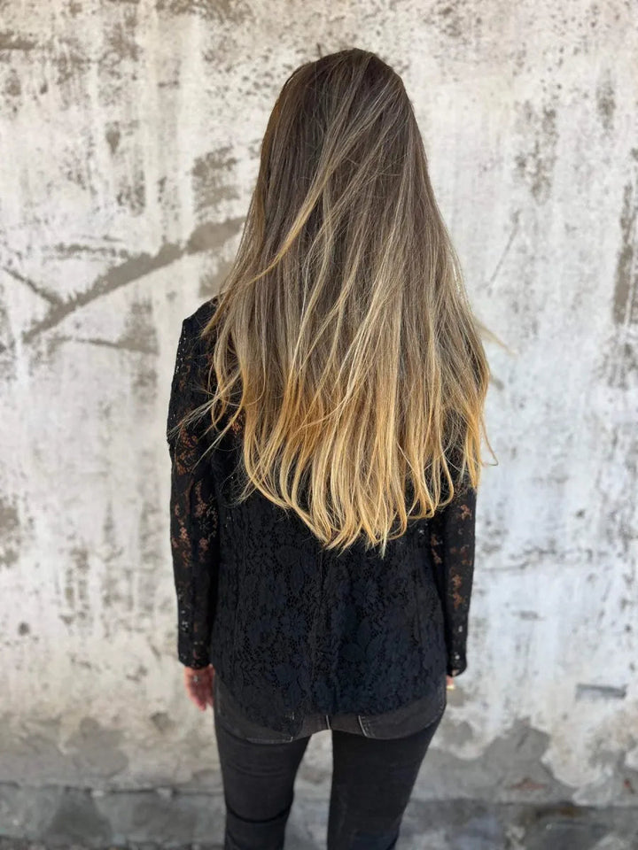 Naemi – Elegancka Koronkowa Marynarka