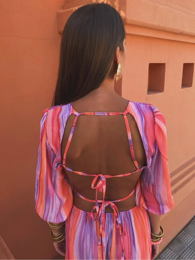 Paloma – Elegancka Sukienka z Dekoltem
