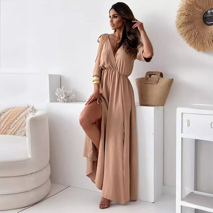 Dellaa – Elegancka Sukienka z Dekoltem w Szpic i Rozcięciem z Boku